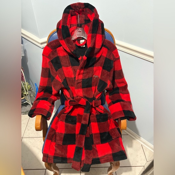 NWOT PINK Victoria’s Secret buffalo plaid bling fleece hooded robe, Size XS/S - Picture 6 of 16